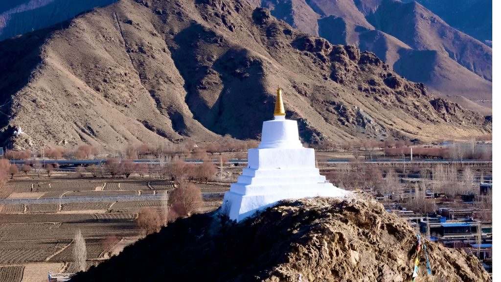 Hapori Hill stupa